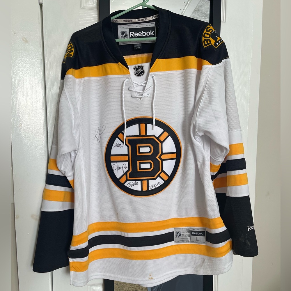 Vintage Signed Reebok Boston Bruins Hockey Jersey. Adult Large.